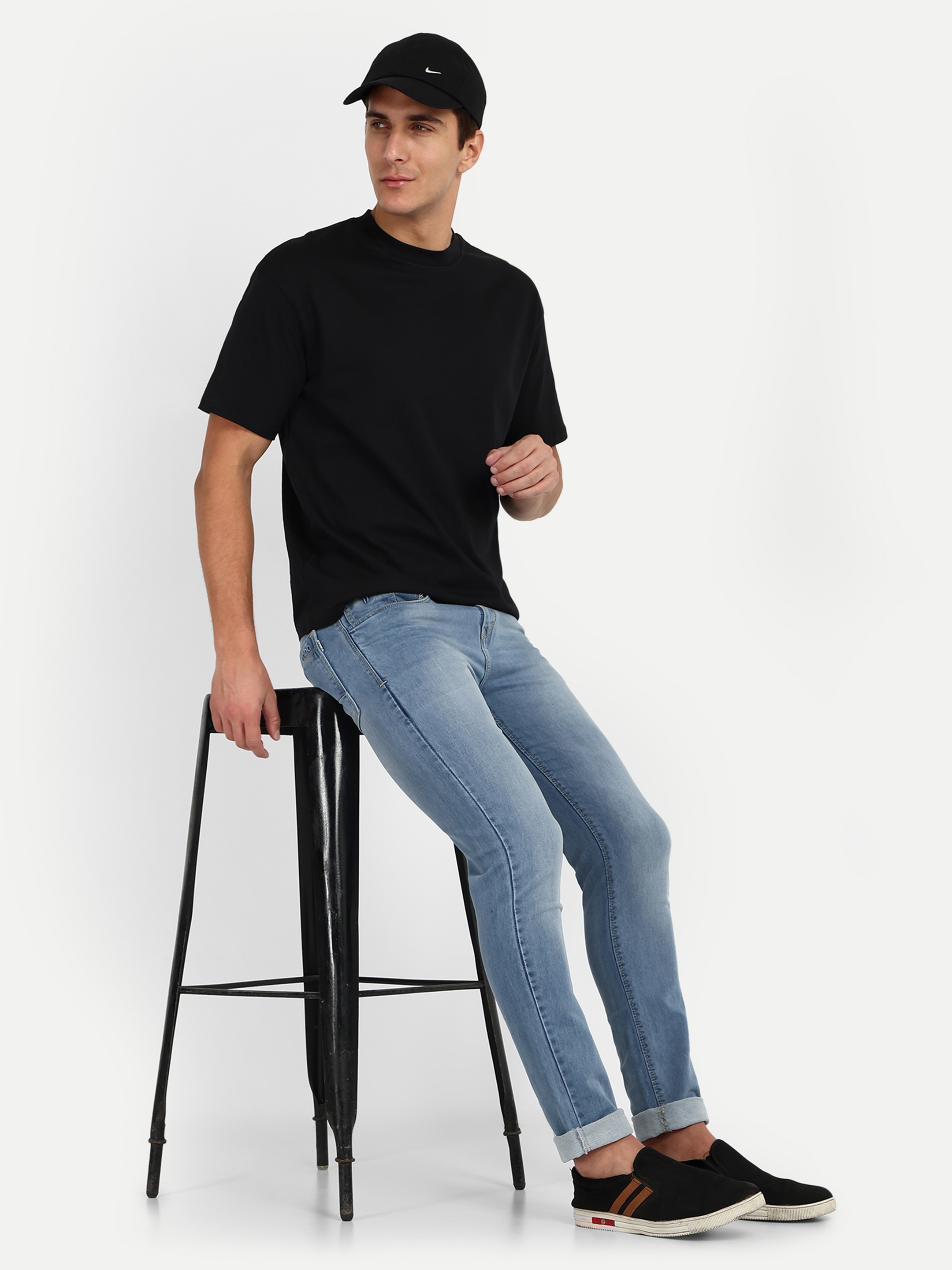 Basic Relaxed T-Shirt - Black